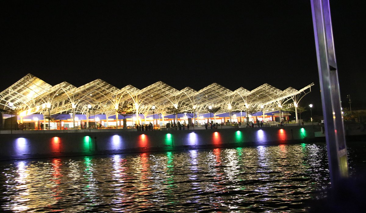 Laundry service in Surat, Gujarat